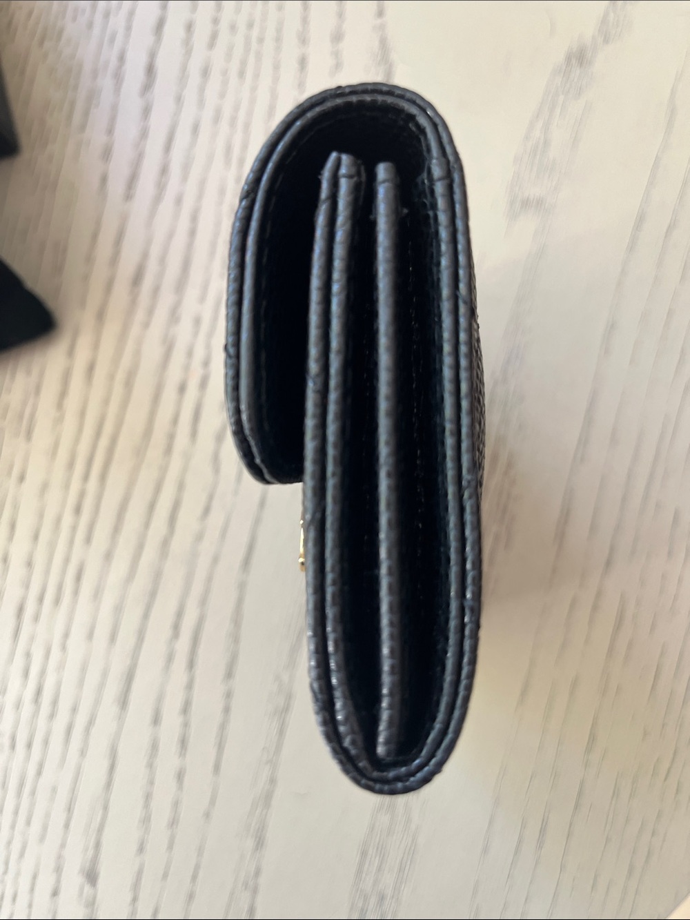 Chanel Compact Card Case / Black Caviar CC - Picture 4 of 12